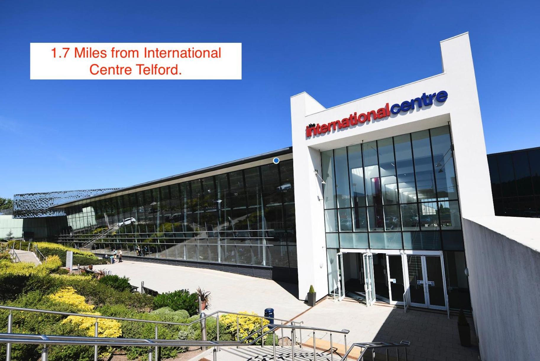 247 Serviced Accommodation In Telford- 3Br House Eksteriør bilde
